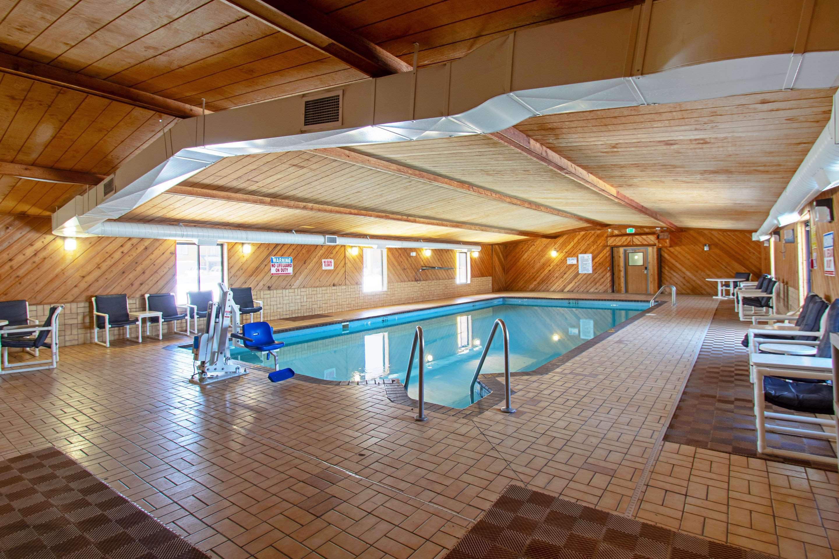 Econo Lodge Inn & Suites Wisconsin Dells Buitenkant foto