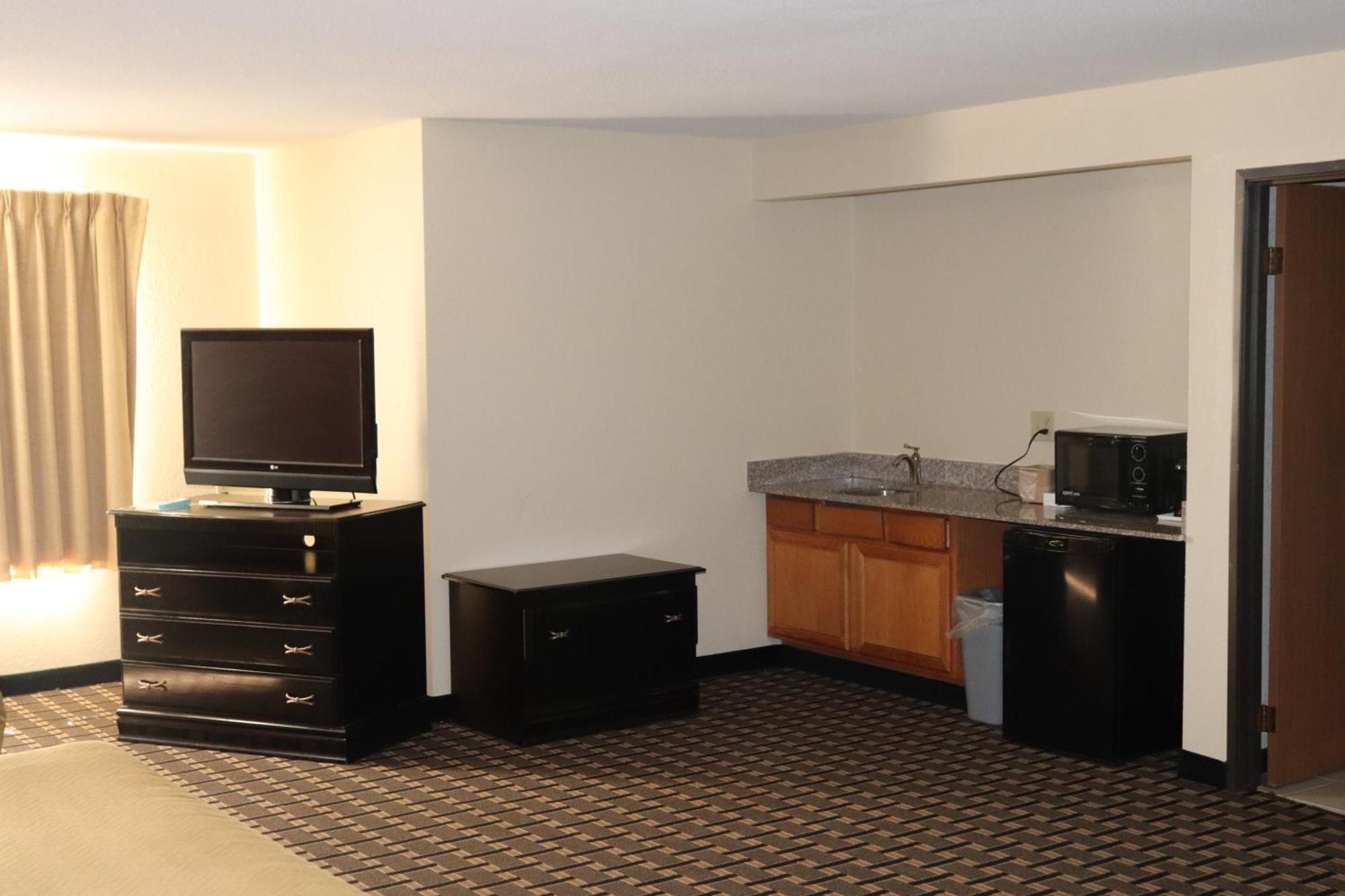 Econo Lodge Inn & Suites Wisconsin Dells Buitenkant foto