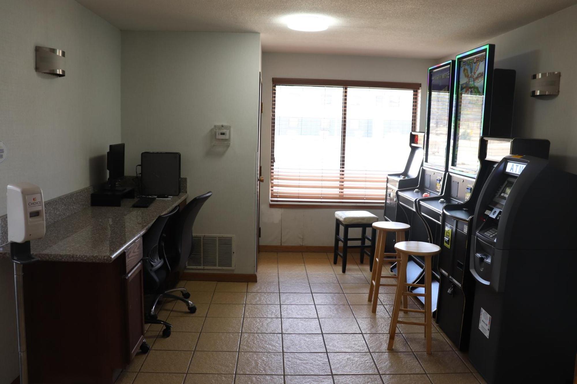 Econo Lodge Inn & Suites Wisconsin Dells Buitenkant foto