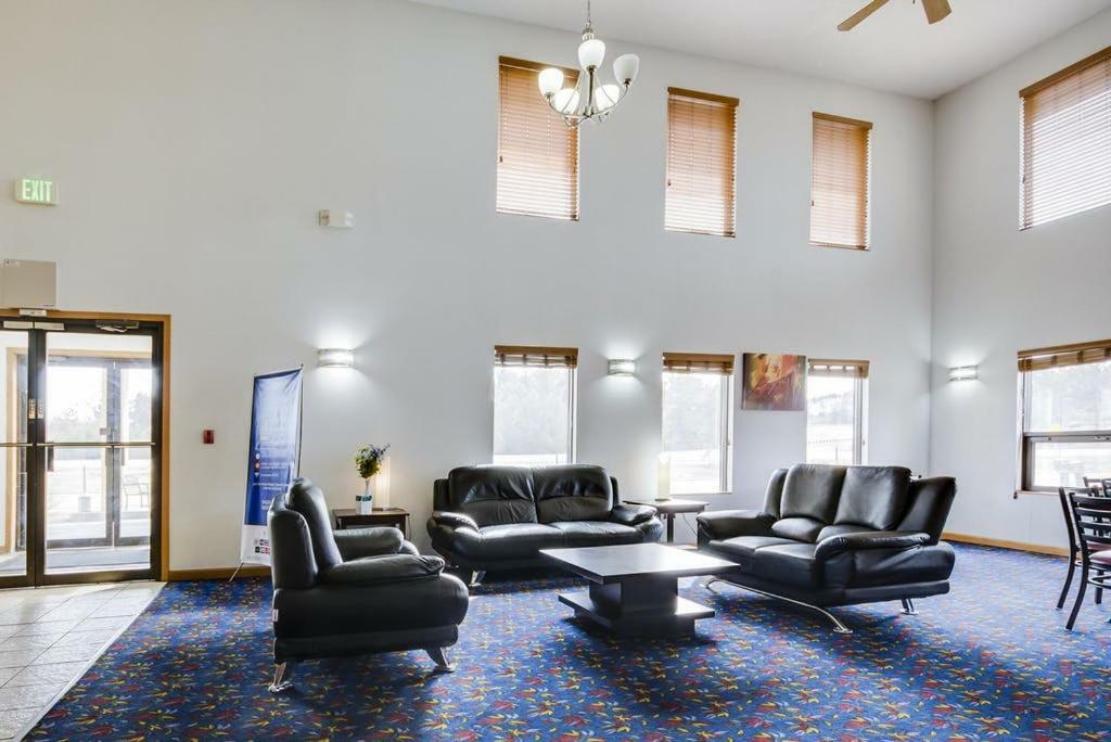 Econo Lodge Inn & Suites Wisconsin Dells Buitenkant foto